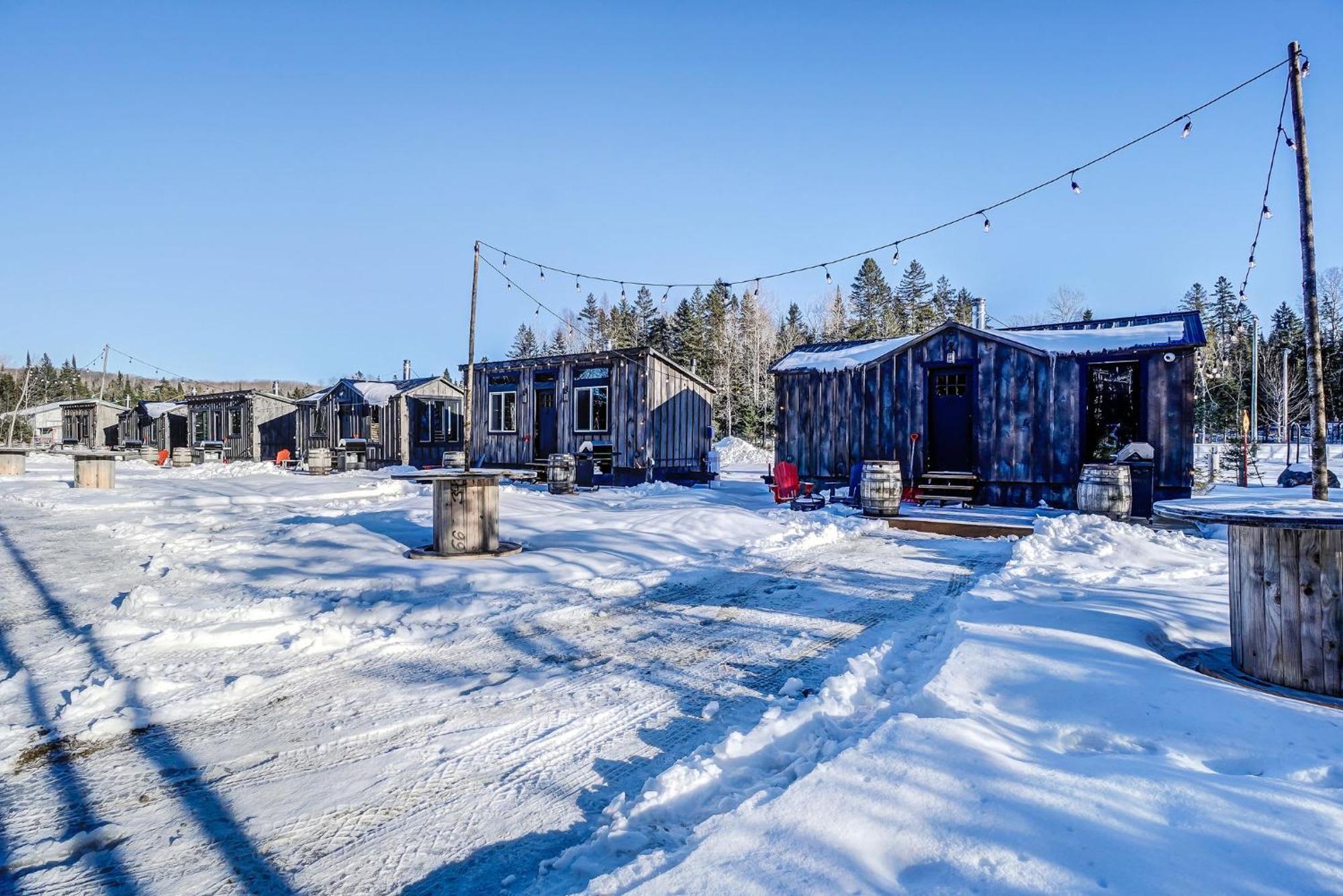 Your Cozy Cabin Retreat Saint-Remi-d'Amherst Exterior photo
