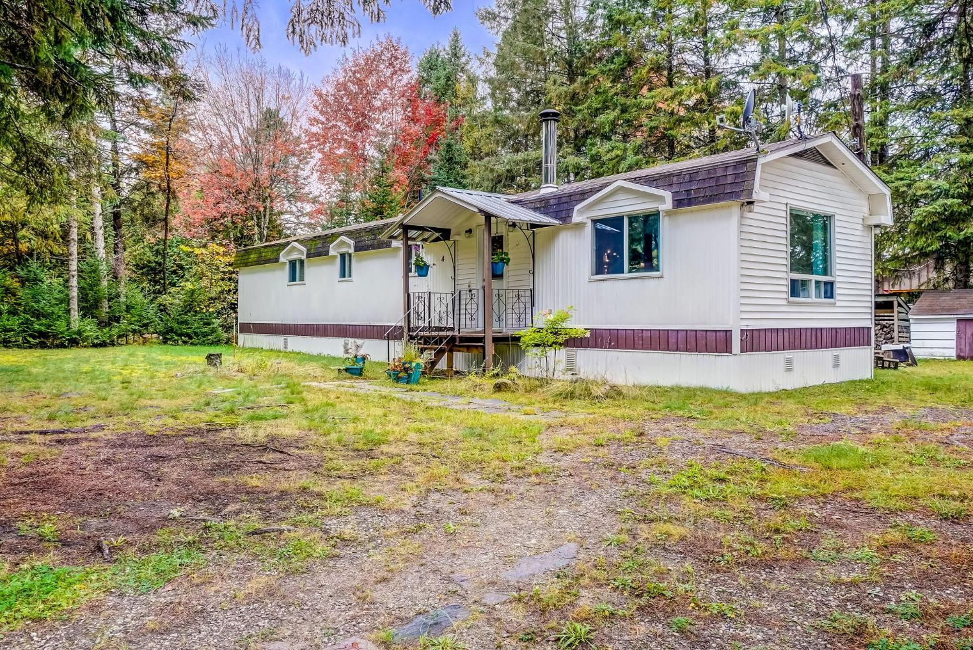 Your Cozy Cabin Retreat Saint-Remi-d'Amherst Exterior photo